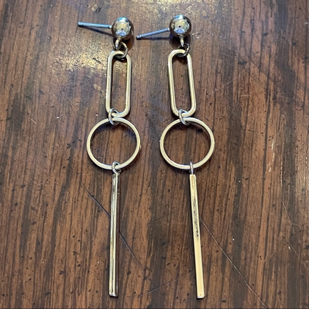 ‼️SOLD‼️Shape Drop Earrings